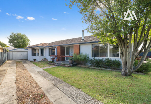 166 Karingal Drive, Frankston